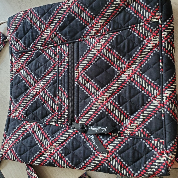 Vera Bradley Black and Red Quilted Crossbody Bag - Picture 1 of 11